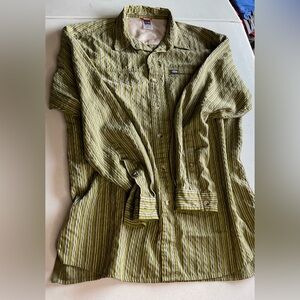 The North Face Striped Green Button-Up Shirt men’s size large